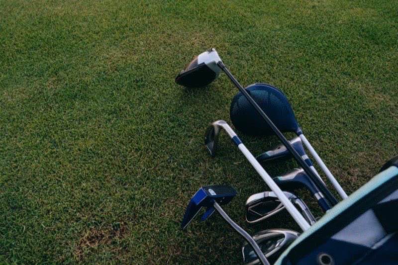 Golfbälle für verschiedene Wetterbedingungen